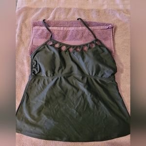 NWOT women's swim top, size Large